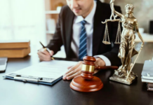 Сколько получает хороший юрист в Украине