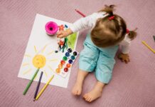 Творчество без границ: как обычные раскраски помогают развивать интеллект ребенка и беречь нервы родителей